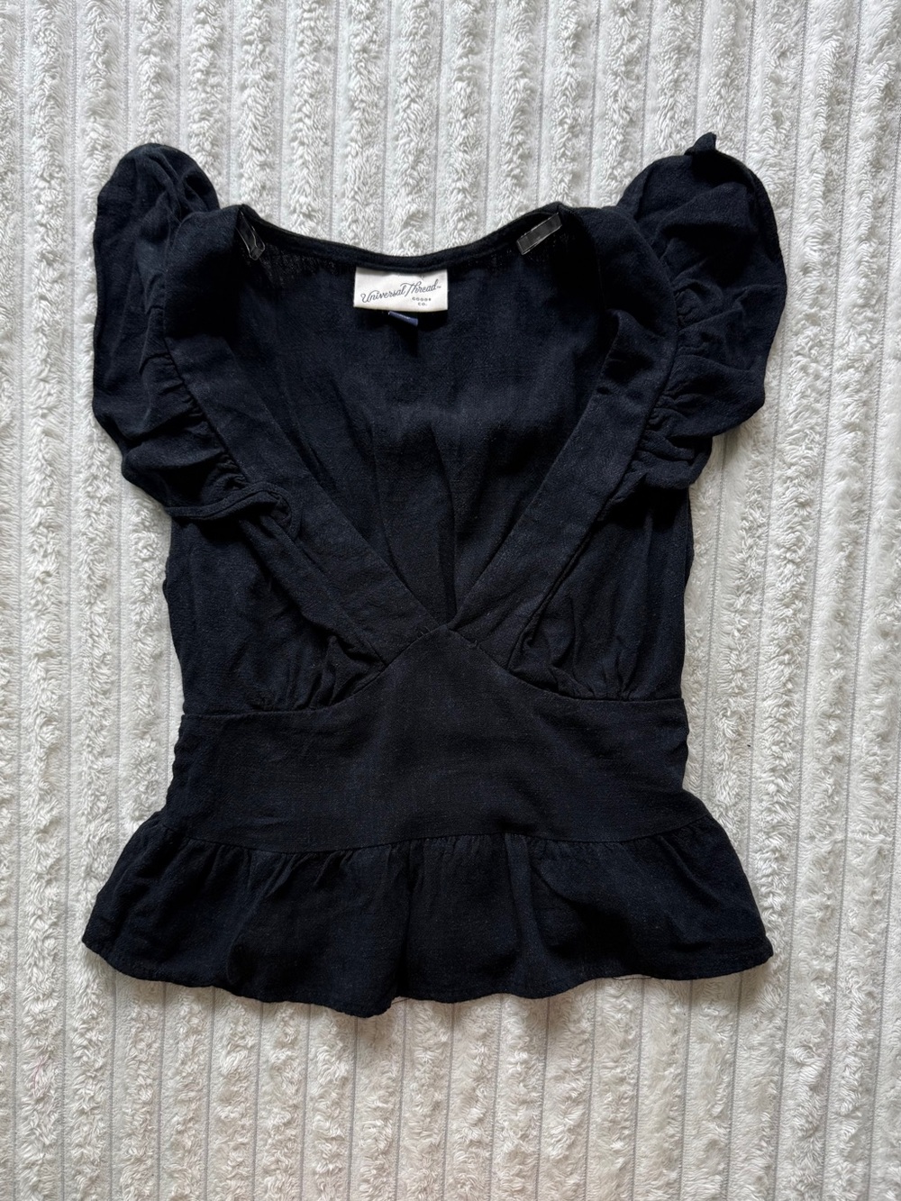 Universal Thread Women's Black V-Neck Puff Sleeve Peplum Blouse Ruffle XS